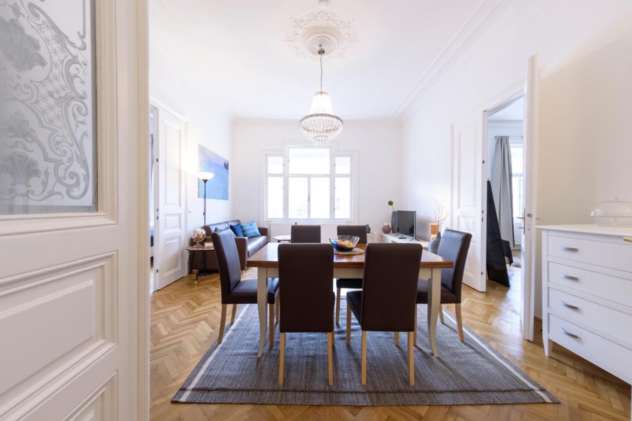 Appartement Senator Stephansplatz By Ichbucheat Wenen